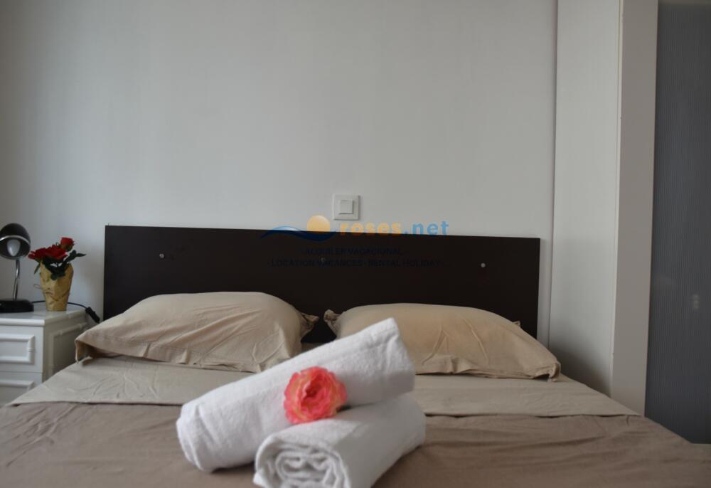328908 RHC - 2113 Apartment Roses 328908 RHC - 2113 Apartment Roses