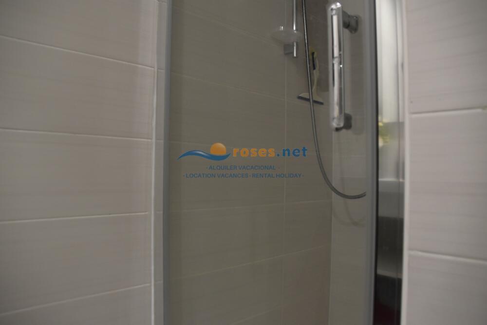 328908 RHC - 2113 Apartment Roses 328908 RHC - 2113 Apartment Roses