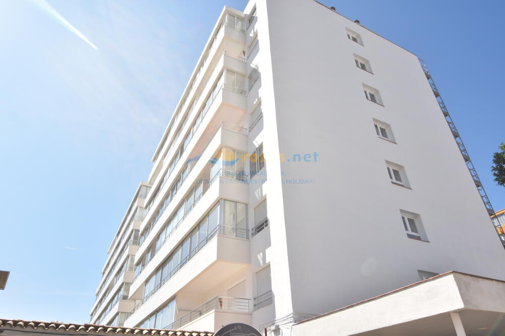 328908 RHC - 2113 Apartment Roses 328908 RHC - 2113 Apartment Roses