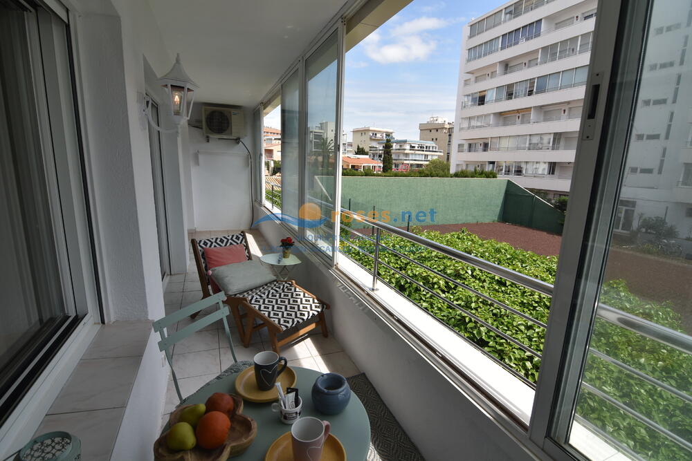 328908 RHC - 2113 Apartment Roses 328908 RHC - 2113 Apartment Roses