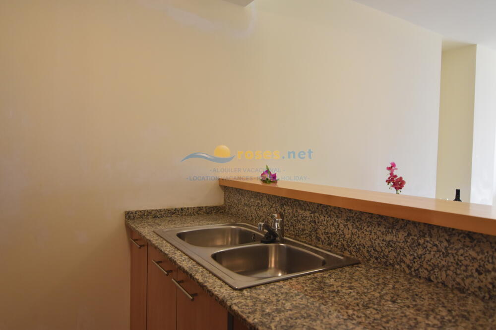 100130 MILENI BAJO II GAR Apartment Roses 100130 MILENI BAJO II GAR Apartment Roses