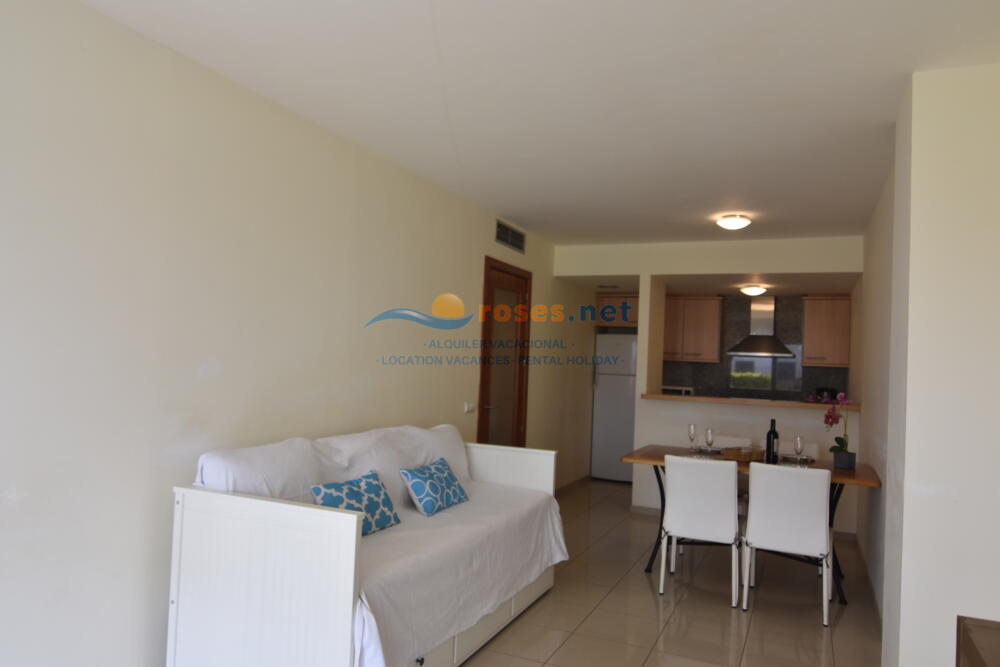 100130 MILENI BAJO II GAR Apartment Roses 100130 MILENI BAJO II GAR Apartment Roses