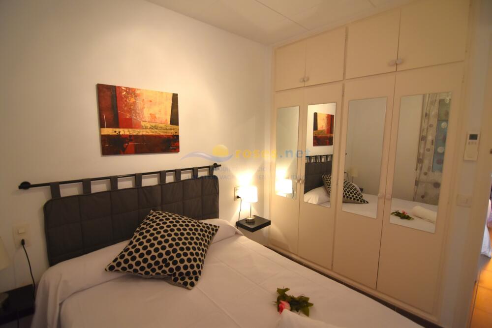 493028 GAUDI Apartamento Roses 493028 GAUDI Apartamento Roses