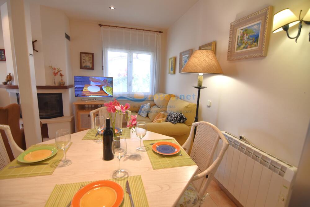 49 CAP LLARG 22 Casa aislada / Villa Santa Margarita Roses 49 CAP LLARG 22 Casa aislada / Villa Santa Margarita Roses