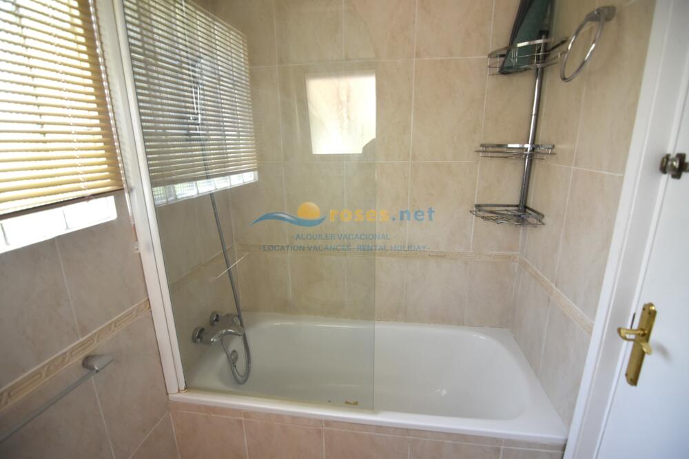 49 CAP LLARG 22 Casa aislada / Villa Santa Margarita Roses 49 CAP LLARG 22 Casa aislada / Villa Santa Margarita Roses