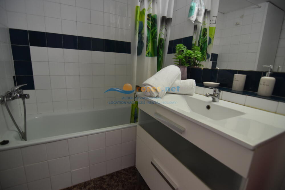 329220 600 LLEVANT - 06-08 Studio-Apartment Roses 329220 600 LLEVANT - 06-08 Studio-Apartment Roses