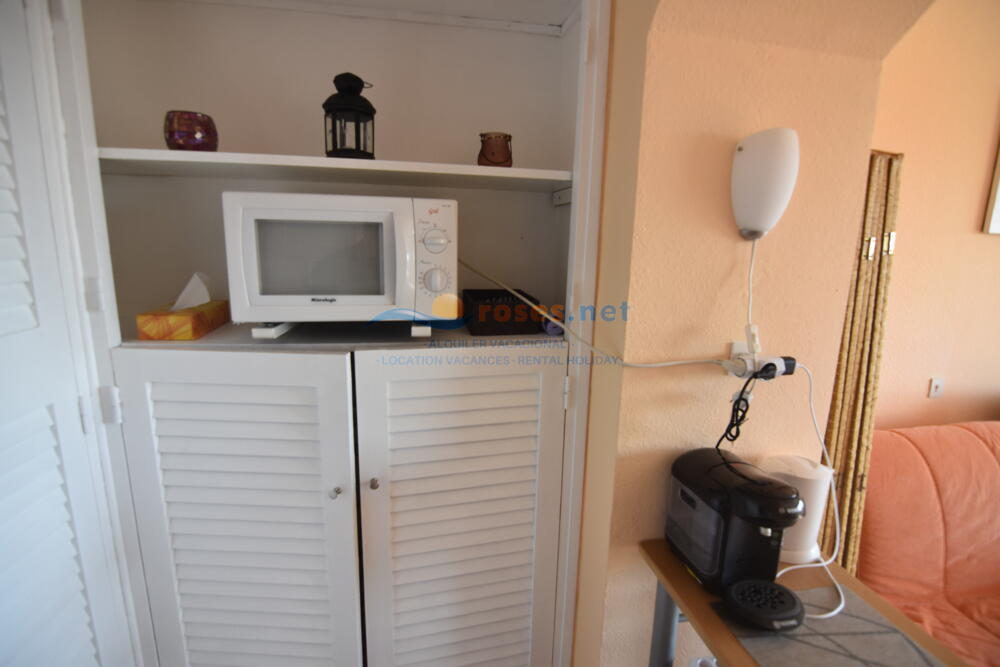 329220 600 LLEVANT - 06-08 Studio-Apartment Roses 329220 600 LLEVANT - 06-08 Studio-Apartment Roses