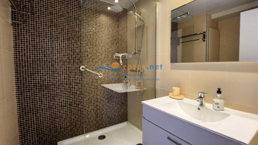 420929 600 TRAMUNTANA - 09-29 - TR42 Studio-Apartment Roses 420929 600 TRAMUNTANA - 09-29 - TR42 Studio-Apartment Roses