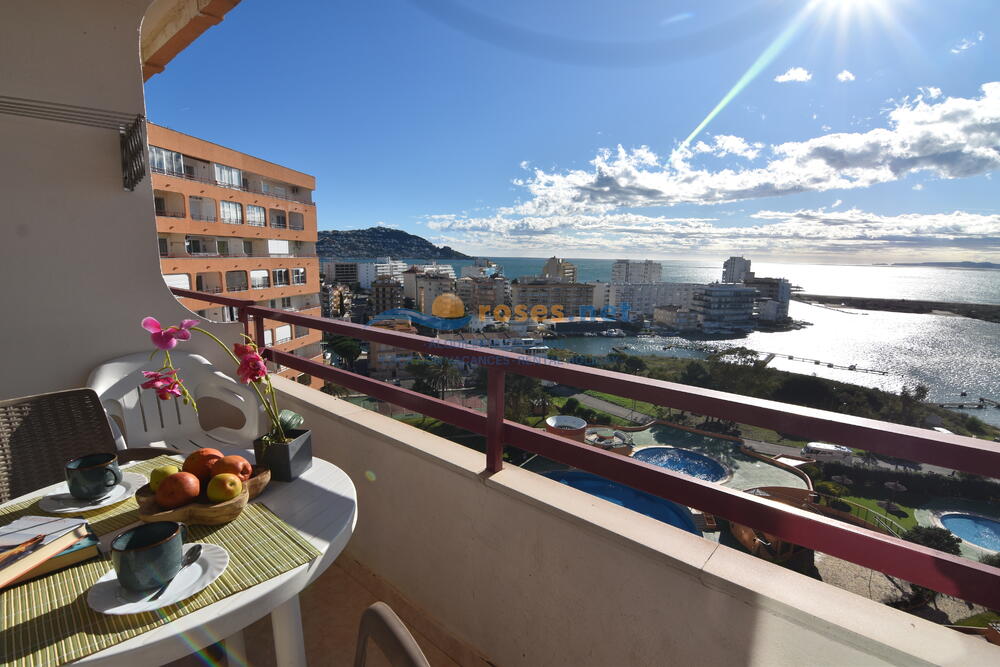 421030 600 TRAMUNTANA - 10-30 - TR42 Studio-Apartment Roses 421030 600 TRAMUNTANA - 10-30 - TR42 Studio-Apartment Roses