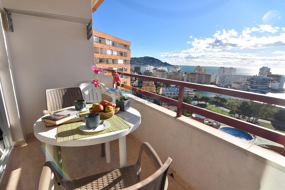 421030 600 TRAMUNTANA - 10-30 - TR42 Studio-Apartment Roses 421030 600 TRAMUNTANA - 10-30 - TR42 Studio-Apartment Roses