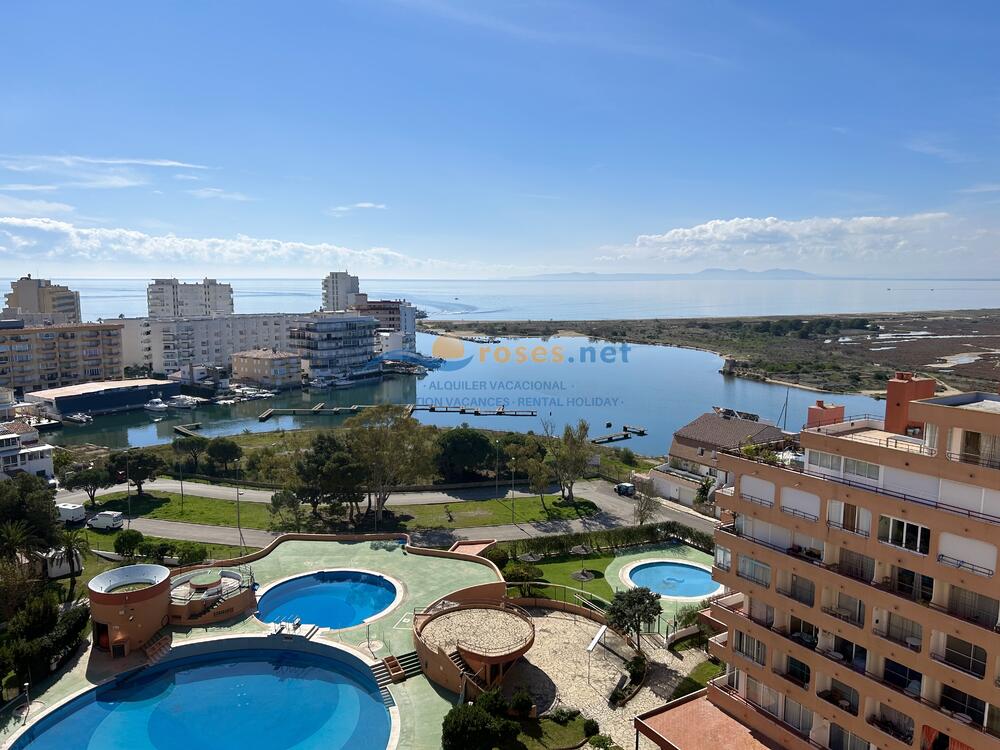 421029 600 TRAMUNTANA - 10-29 - TR42 Studio-Apartment Roses 421029 600 TRAMUNTANA - 10-29 - TR42 Studio-Apartment Roses