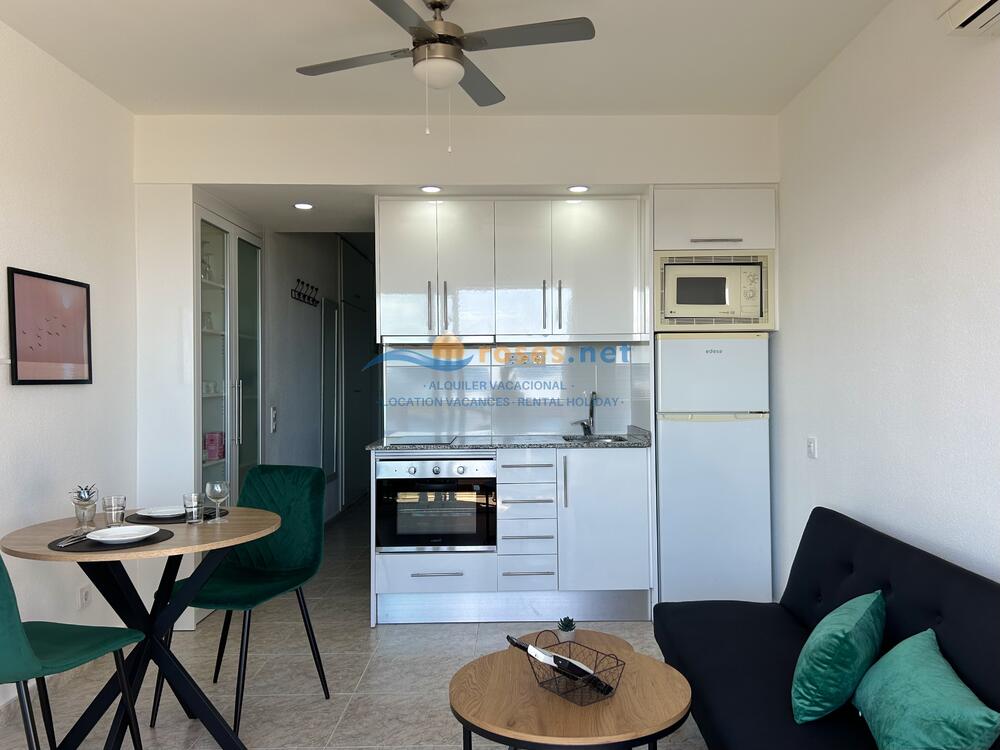 421029 600 TRAMUNTANA - 10-29 - TR42 Studio-Apartment Roses 421029 600 TRAMUNTANA - 10-29 - TR42 Studio-Apartment Roses