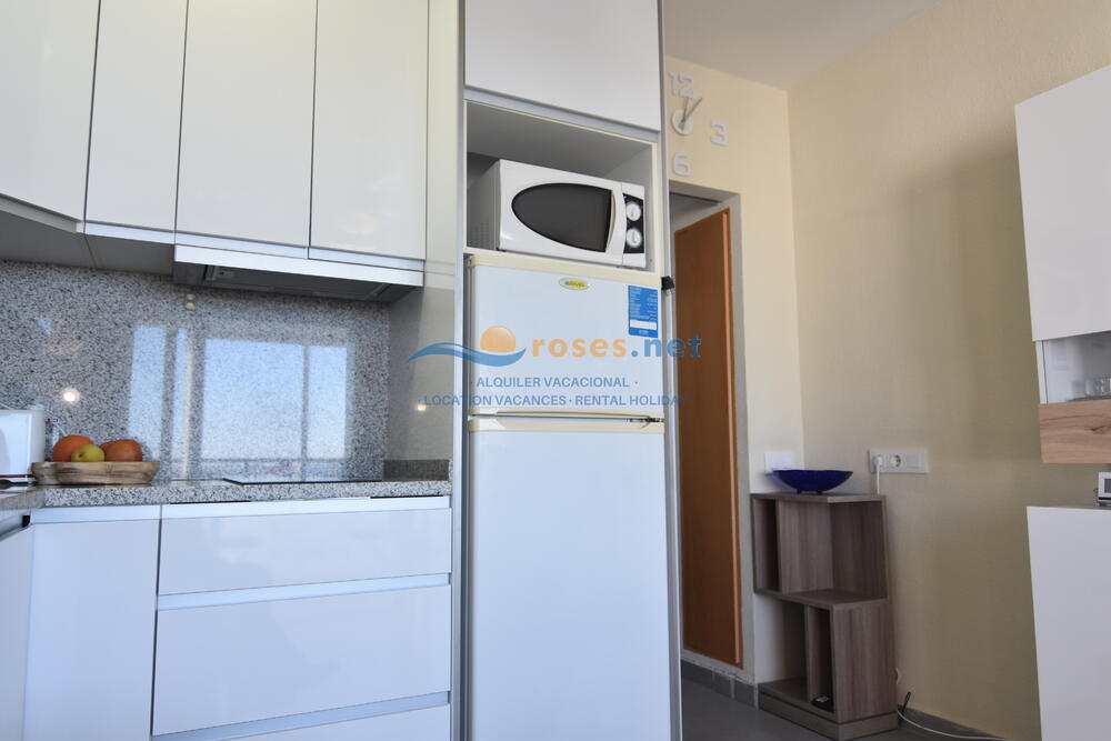 420455 600 GARBI - 04-55 TR42 Apartment Roses 420455 600 GARBI - 04-55 TR42 Apartment Roses