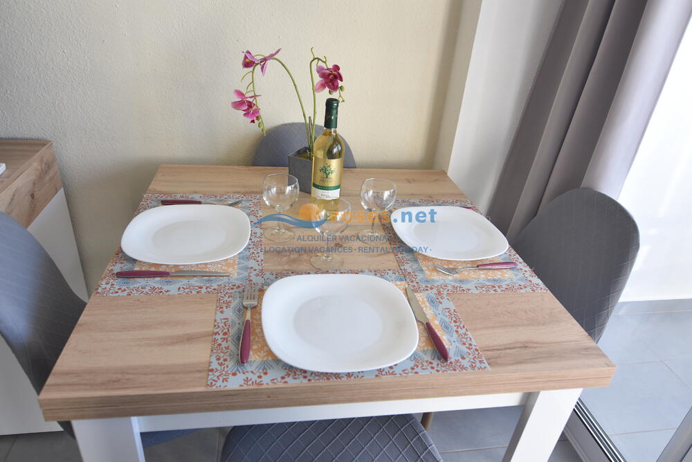 420455 600 GARBI - 04-55 TR42 Apartment Roses 420455 600 GARBI - 04-55 TR42 Apartment Roses