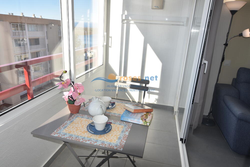 420455 600 GARBI - 04-55 TR42 Apartment Roses 420455 600 GARBI - 04-55 TR42 Apartment Roses