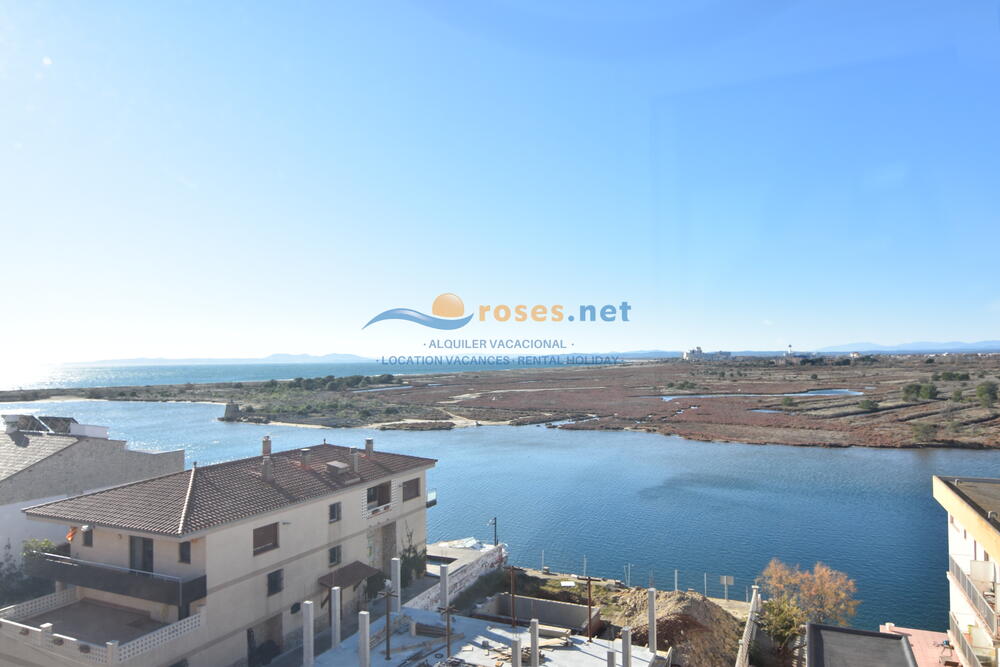 420455 600 GARBI - 04-55 TR42 Apartment Roses 420455 600 GARBI - 04-55 TR42 Apartment Roses