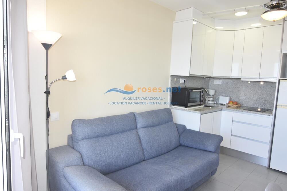 420455 600 GARBI - 04-55 TR42 Apartment Roses 420455 600 GARBI - 04-55 TR42 Apartment Roses