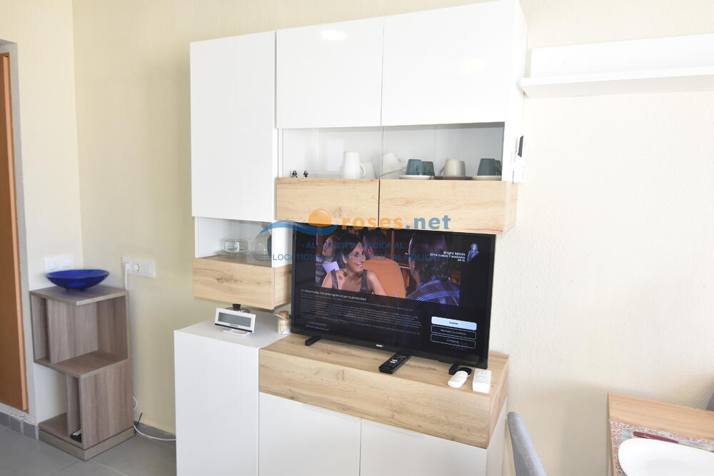420455 600 GARBI - 04-55 TR42 Apartment Roses 420455 600 GARBI - 04-55 TR42 Apartment Roses