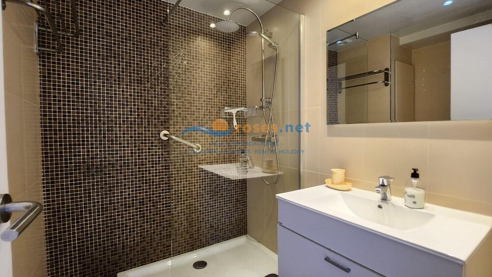 420929 600 TRAMUNTANA - 09-29 - TR42 Studio-Apartment Roses 420929 600 TRAMUNTANA - 09-29 - TR42 Studio-Apartment Roses