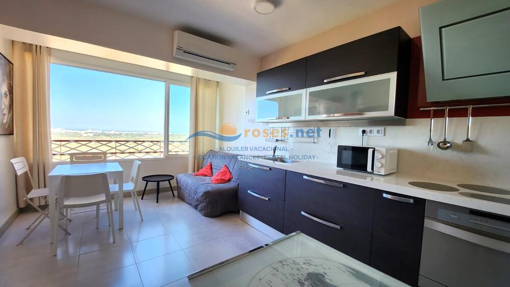 421118 600 TRAMUNTANA - 11-18 - TR42 Studio-Apartment Roses 421118 600 TRAMUNTANA - 11-18 - TR42 Studio-Apartment Roses