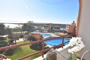 420312 600 LLEVANT 03-12 - TR42 Studio-Apartment  Roses