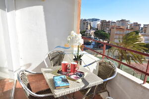 420312 600 LLEVANT 03-12 - TR42 Studio-Apartment  Roses