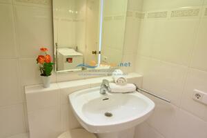 420409 600 LLEVANT 04-09 - NH Apartament  Roses