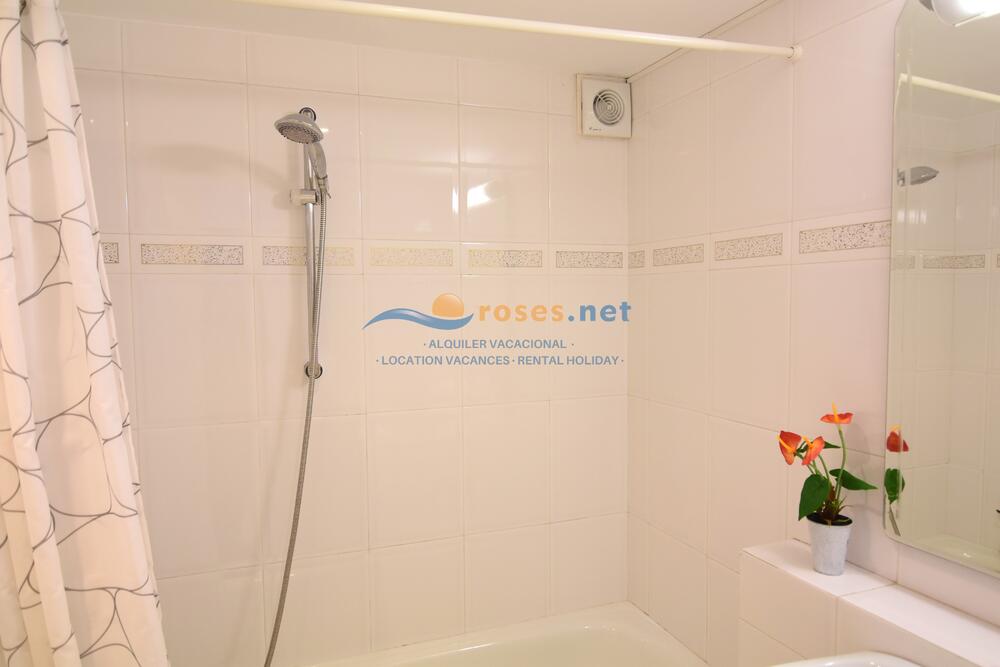 420409 600 LLEVANT 04-09 - NH Apartamento Roses 420409 600 LLEVANT 04-09 - NH Apartamento Roses