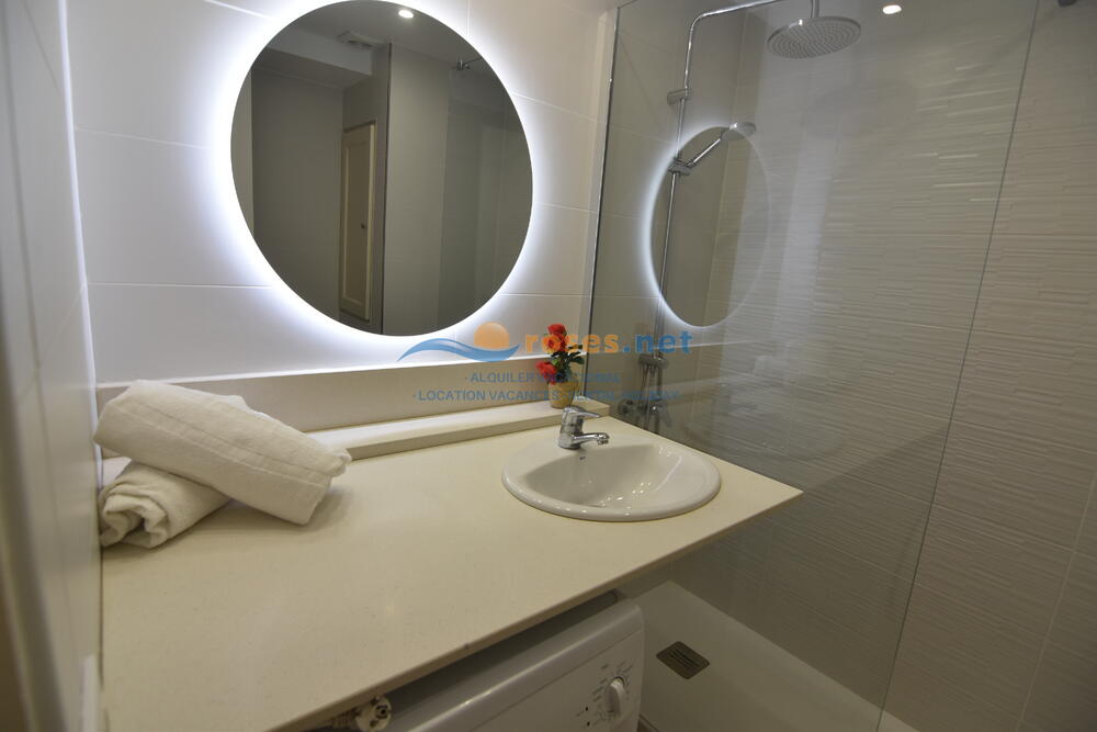 420407 600 LLEVANT 04-06 B - TR42 Studio-Apartment Roses 420407 600 LLEVANT 04-06 B - TR42 Studio-Apartment Roses
