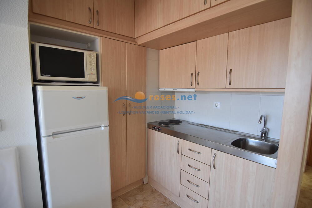 420407 600 LLEVANT 04-06 B - TR42 Studio-Apartment Roses 420407 600 LLEVANT 04-06 B - TR42 Studio-Apartment Roses