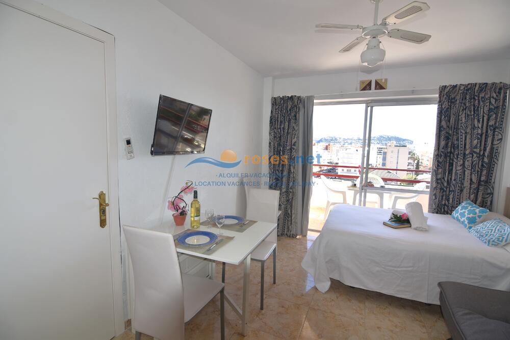 420407 600 LLEVANT 04-06 B - TR42 Studio-Apartment Roses 420407 600 LLEVANT 04-06 B - TR42 Studio-Apartment Roses