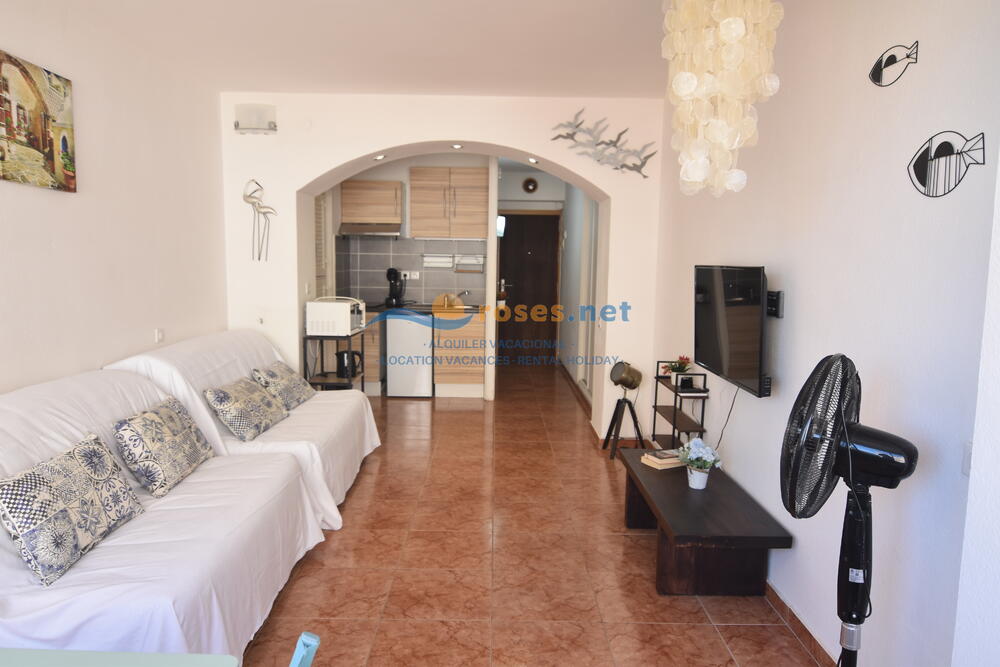 420441 600 GARBI 04-41 - TR42 Studio-Apartment Roses 420441 600 GARBI 04-41 - TR42 Studio-Apartment Roses