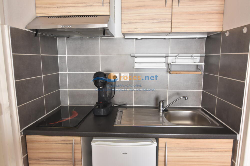 420441 600 GARBI 04-41 - TR42 Studio-Apartment Roses 420441 600 GARBI 04-41 - TR42 Studio-Apartment Roses