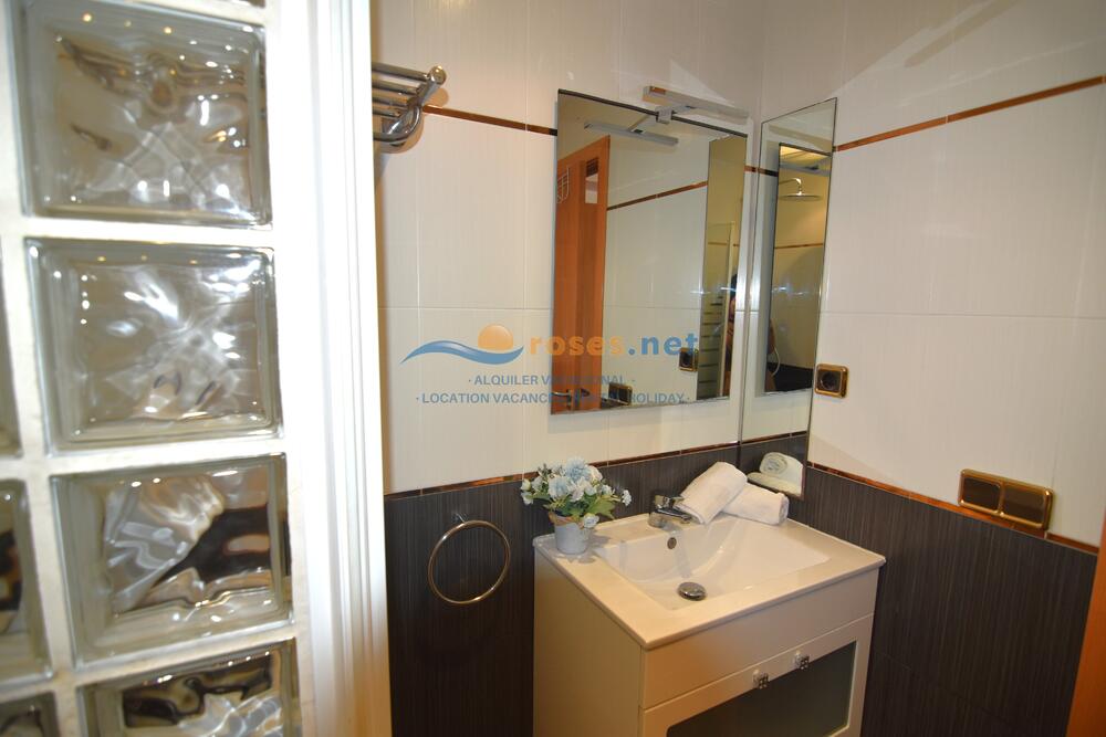 420539 600 XALOC 05-39 - TR42 Studio-Apartment Roses 420539 600 XALOC 05-39 - TR42 Studio-Apartment Roses