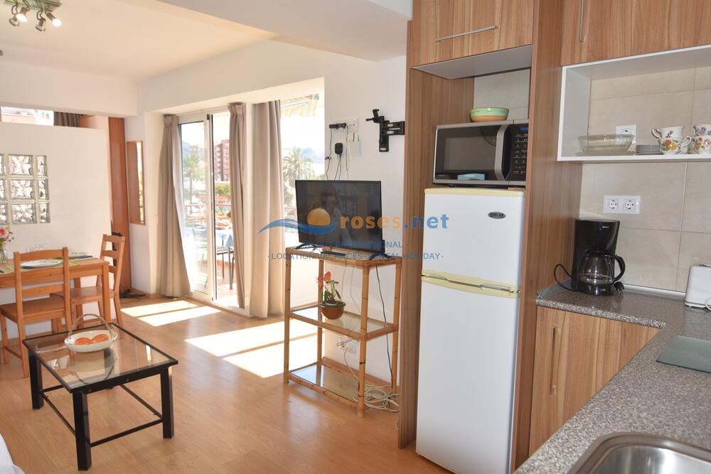 420140 600 GARBI 01-40 - TR42 Studio-Apartment Roses 420140 600 GARBI 01-40 - TR42 Studio-Apartment Roses