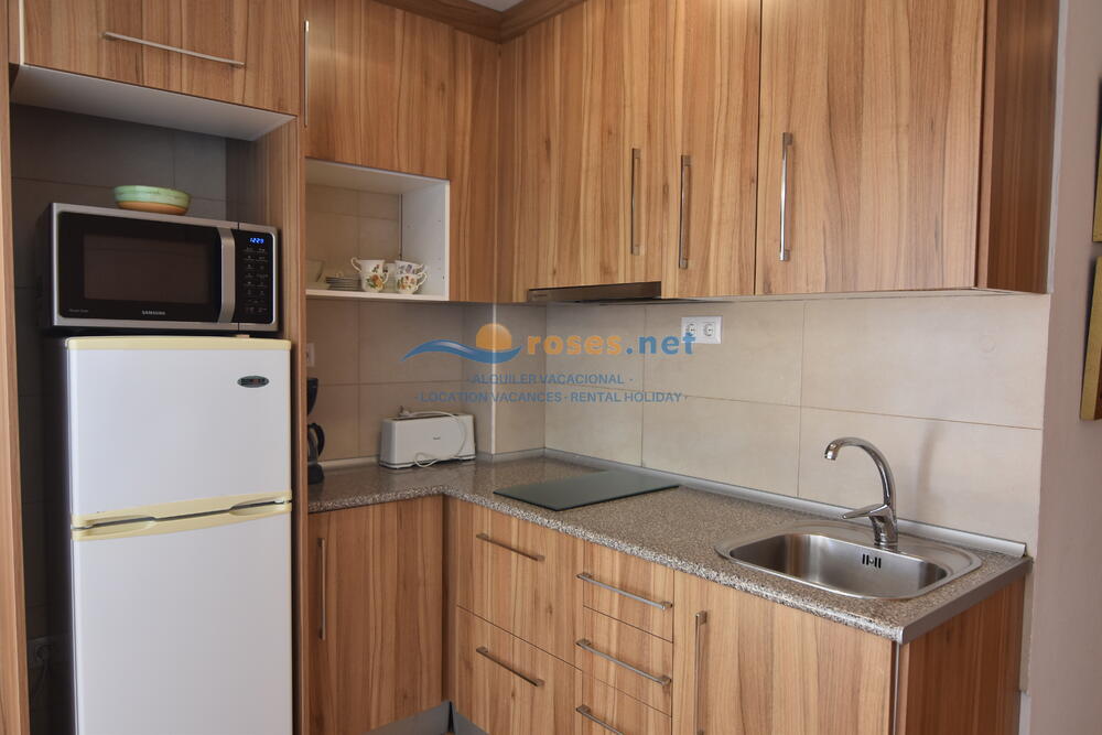 420140 600 GARBI 01-40 - TR42 Studio-Apartment Roses 420140 600 GARBI 01-40 - TR42 Studio-Apartment Roses