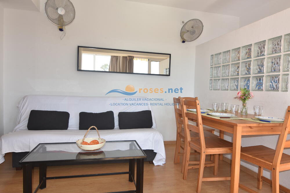 420140 600 GARBI 01-40 - TR42 Studio-Apartment Roses 420140 600 GARBI 01-40 - TR42 Studio-Apartment Roses