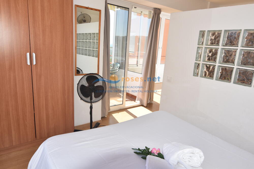 420140 600 GARBI 01-40 - TR42 Studio-Apartment Roses 420140 600 GARBI 01-40 - TR42 Studio-Apartment Roses