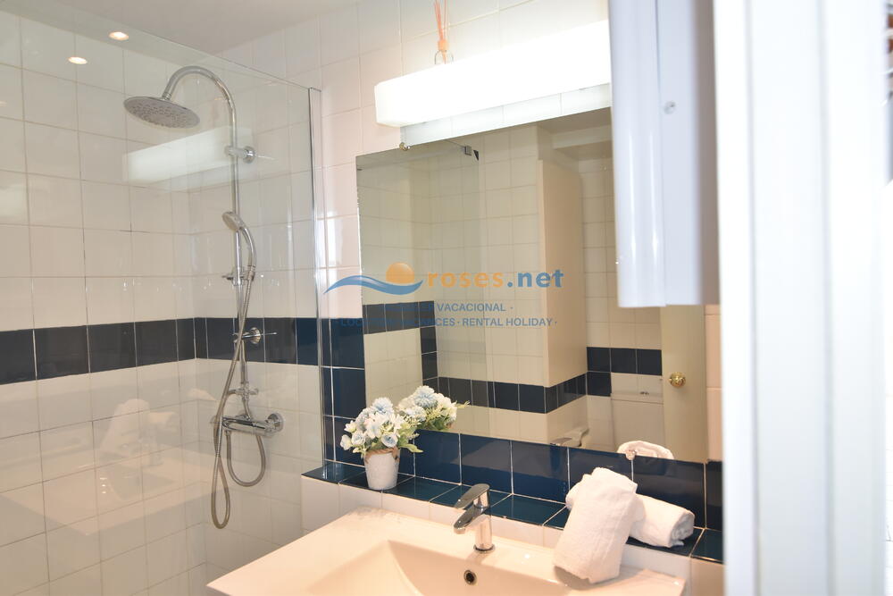 600837 600 XALOC - 08-37 - TR42 Studio-Apartment Roses 600837 600 XALOC - 08-37 - TR42 Studio-Apartment Roses