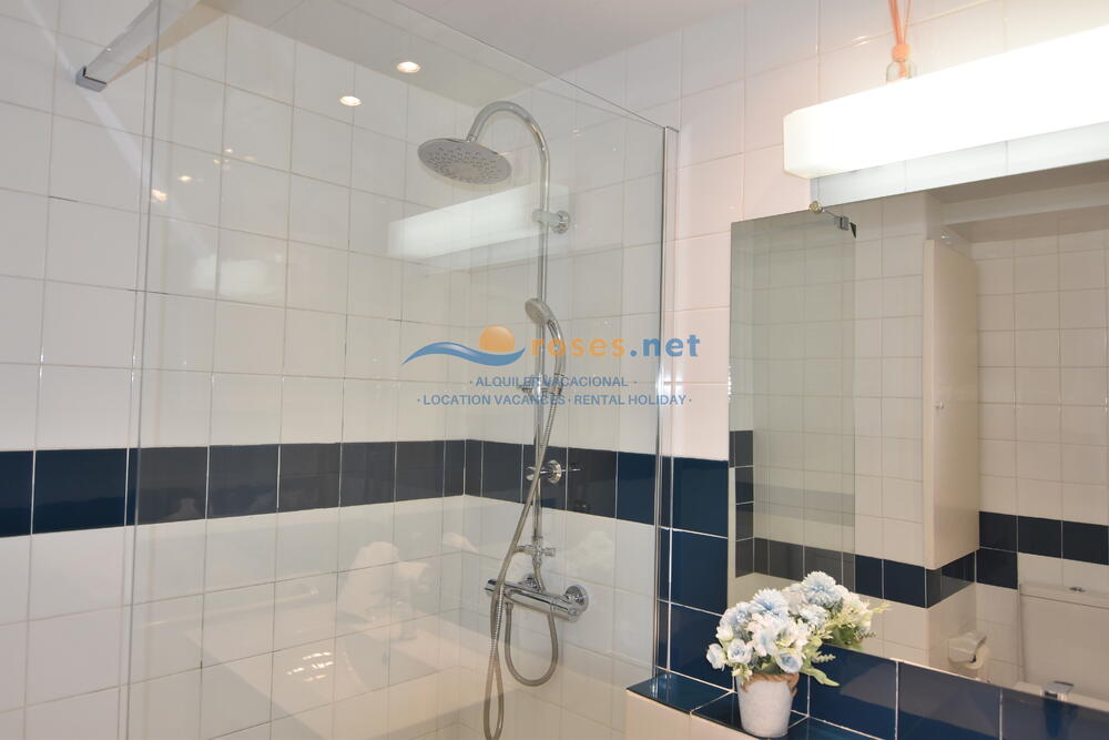 600837 600 XALOC - 08-37 - TR42 Studio-Apartment Roses 600837 600 XALOC - 08-37 - TR42 Studio-Apartment Roses