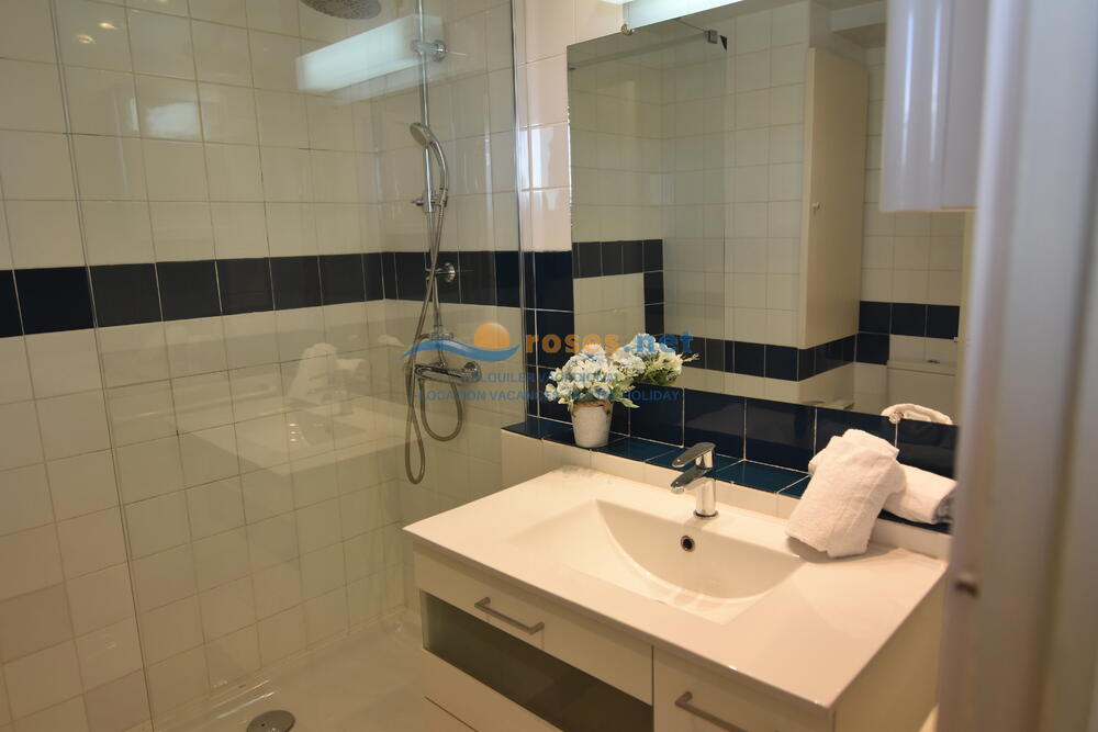 600837 600 XALOC - 08-37 - TR42 Studio-Apartment Roses 600837 600 XALOC - 08-37 - TR42 Studio-Apartment Roses