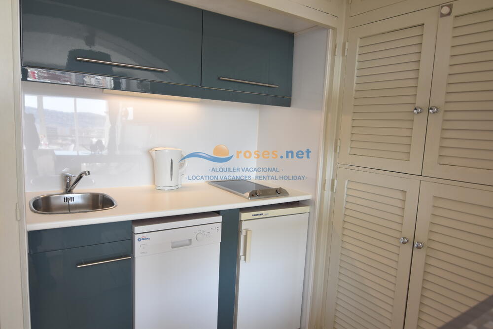 600837 600 XALOC - 08-37 - TR42 Studio-Apartment Roses 600837 600 XALOC - 08-37 - TR42 Studio-Apartment Roses