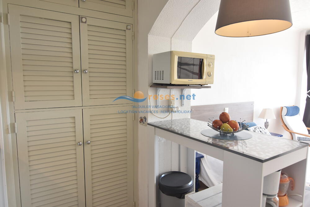 600837 600 XALOC - 08-37 - TR42 Studio-Apartment Roses 600837 600 XALOC - 08-37 - TR42 Studio-Apartment Roses