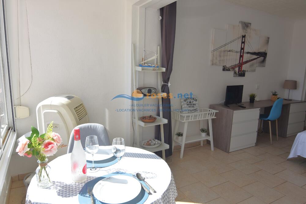 600837 600 XALOC - 08-37 - TR42 Studio-Apartment Roses 600837 600 XALOC - 08-37 - TR42 Studio-Apartment Roses