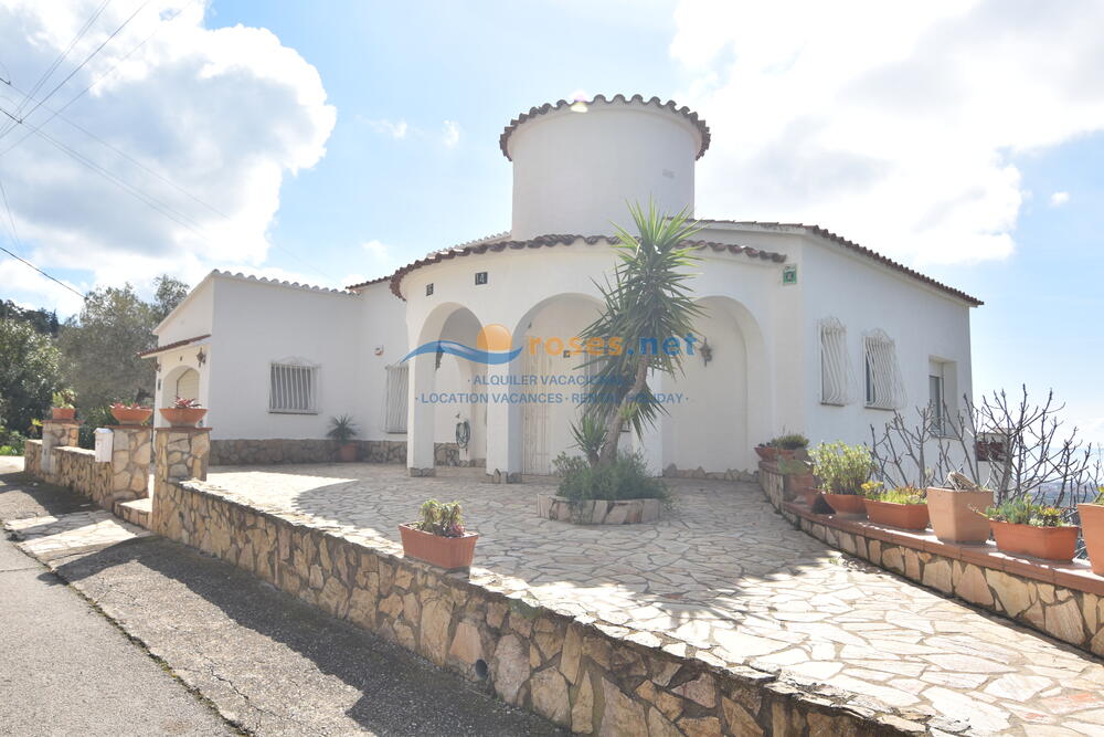 991416 MAS FUMATS SCHNELL Villa privée / Villa Roses 991416 MAS FUMATS SCHNELL Villa privée / Villa Roses