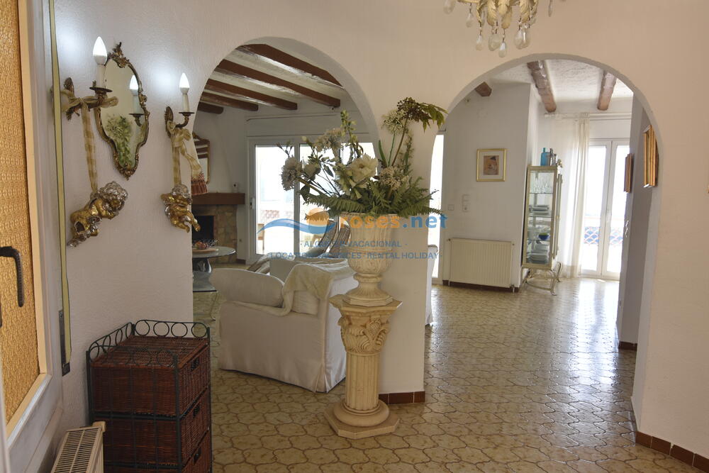 991416 MAS FUMATS SCHNELL Villa privée / Villa Roses 991416 MAS FUMATS SCHNELL Villa privée / Villa Roses