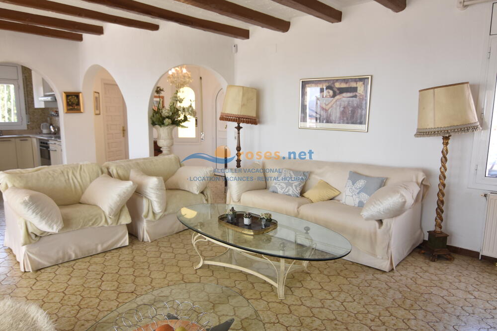 991416 MAS FUMATS SCHNELL Villa privée / Villa Roses 991416 MAS FUMATS SCHNELL Villa privée / Villa Roses