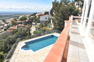 991416 MAS FUMATS SCHNELL Villa privée / Villa  Roses