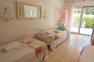 991416 MAS FUMATS SCHNELL Villa privée / Villa  Roses