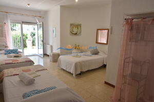 991416 MAS FUMATS SCHNELL Villa privée / Villa  Roses